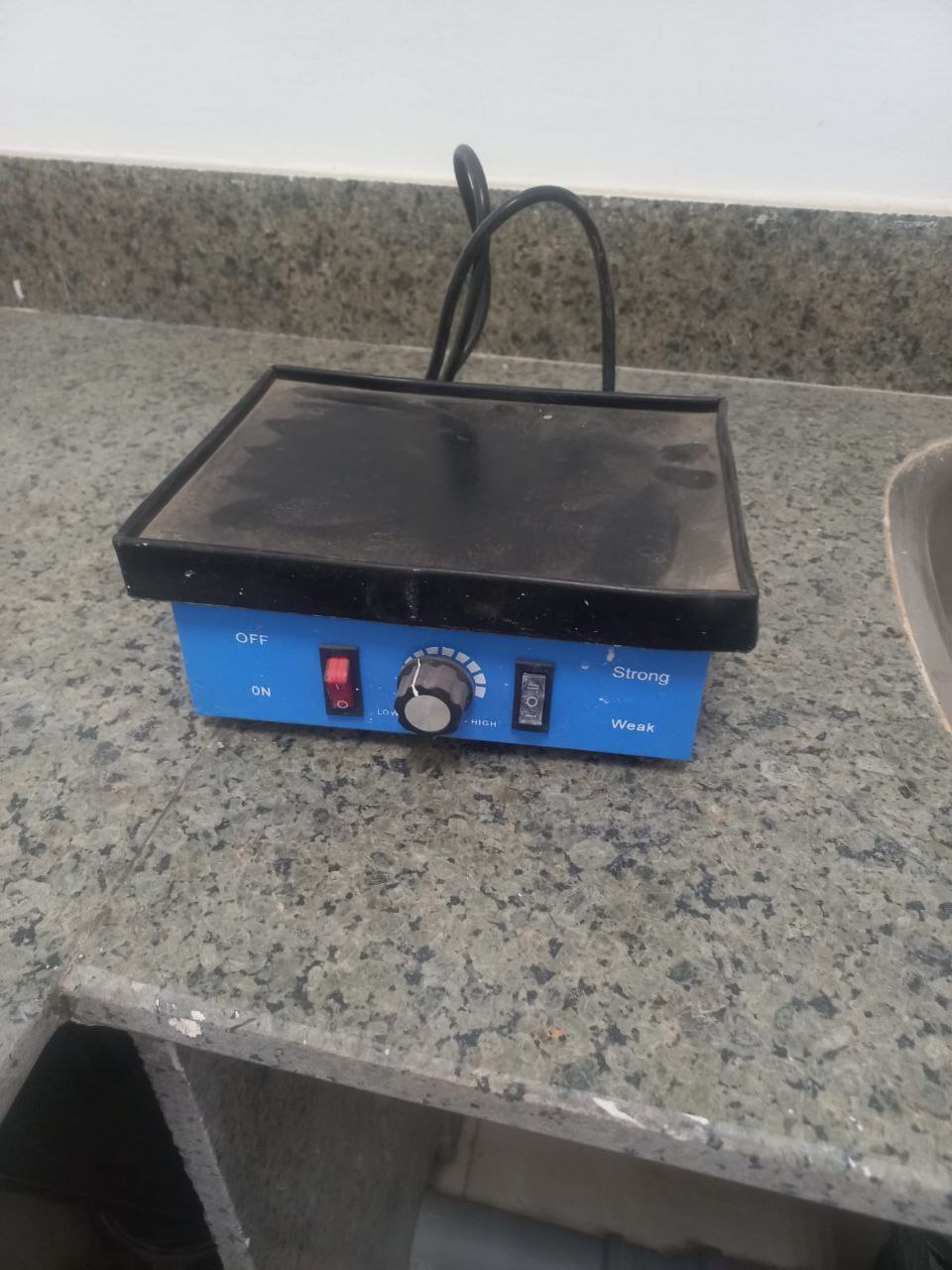 MAGNETIC STIRRER