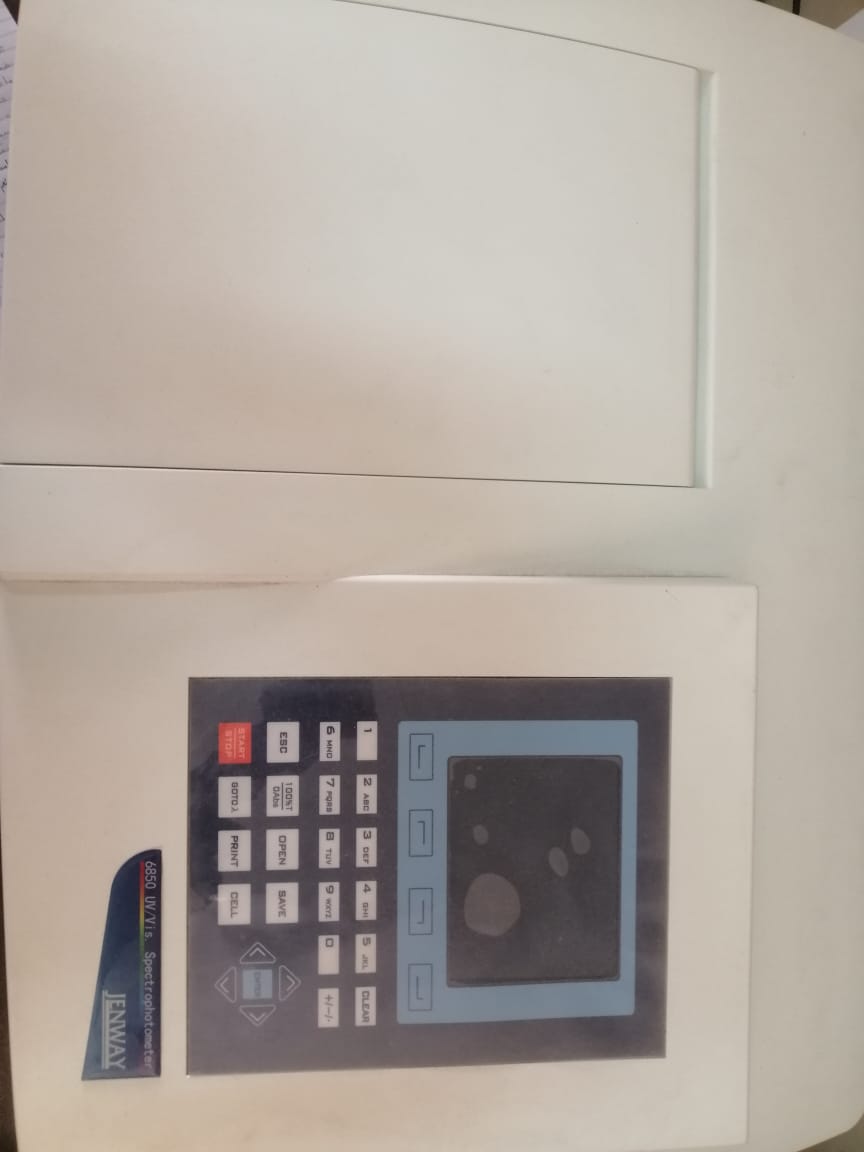 Double beam Spectrophotometer