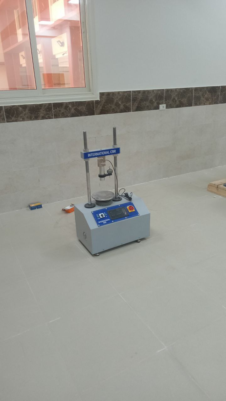 Dial Gauge 10mm Travel X 0.002mm Divisions.