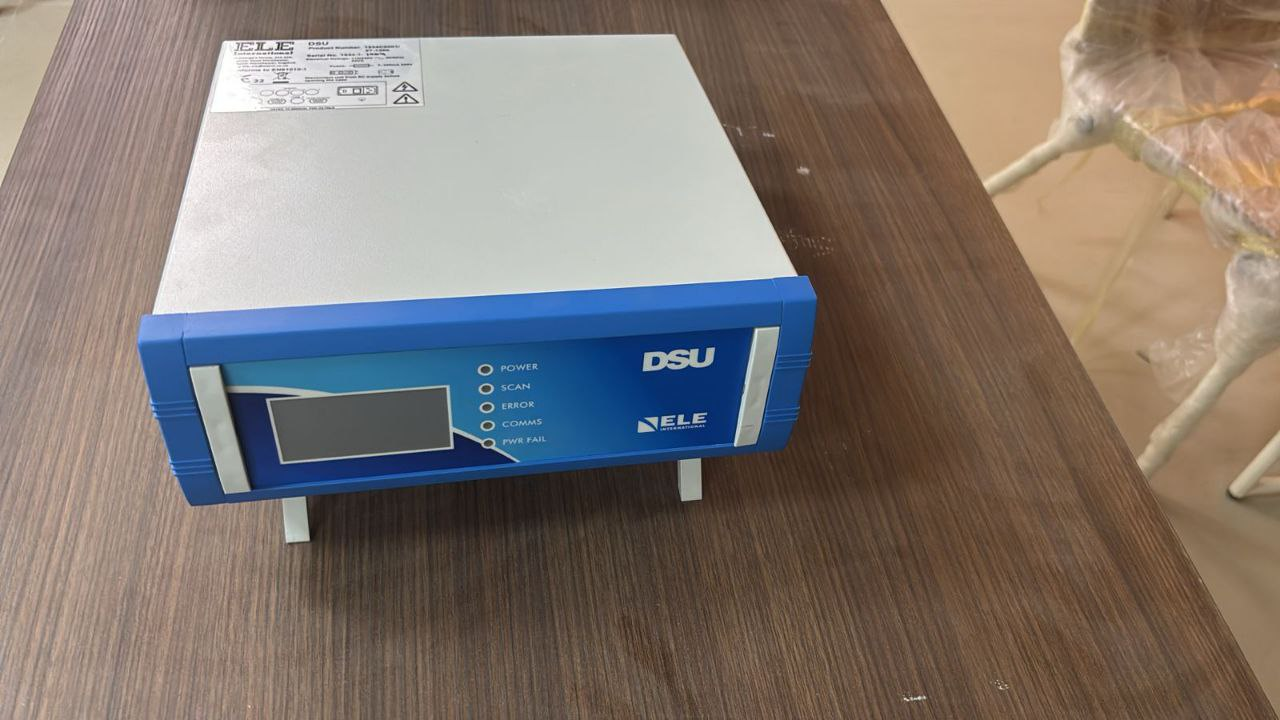 DSU Electronic Readout and Control System 220 - 240 V AC 50/60 Hz - 4 channel automatic control and data-logging unit - Automatic, dual-frame control ·  Performs CBR, Marshall, Unconfined Compression, Direct and Residual Shear, One-Dimensional