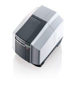 UV-visible spectrophotometer (solid/liquid)