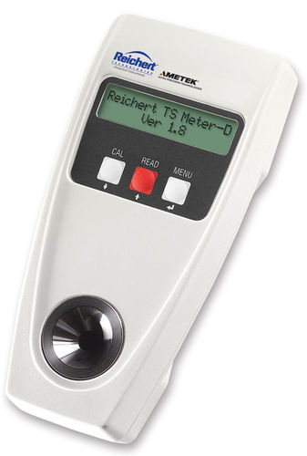 Handheld refractometer