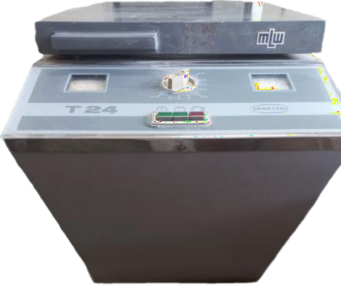 Centrifuge (MLW T24)