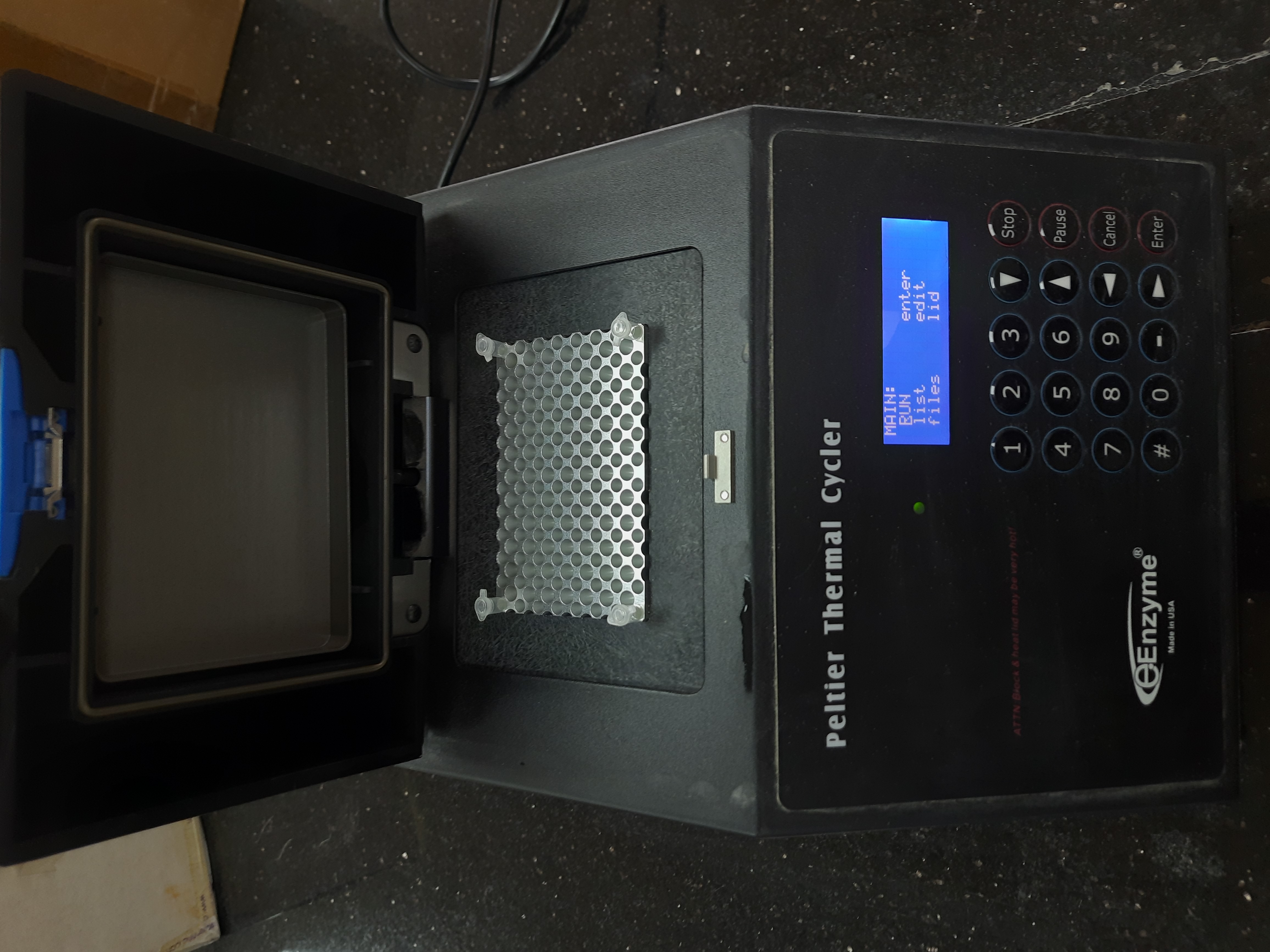 PCR-thermal cycler (Peliter thermal cycler)