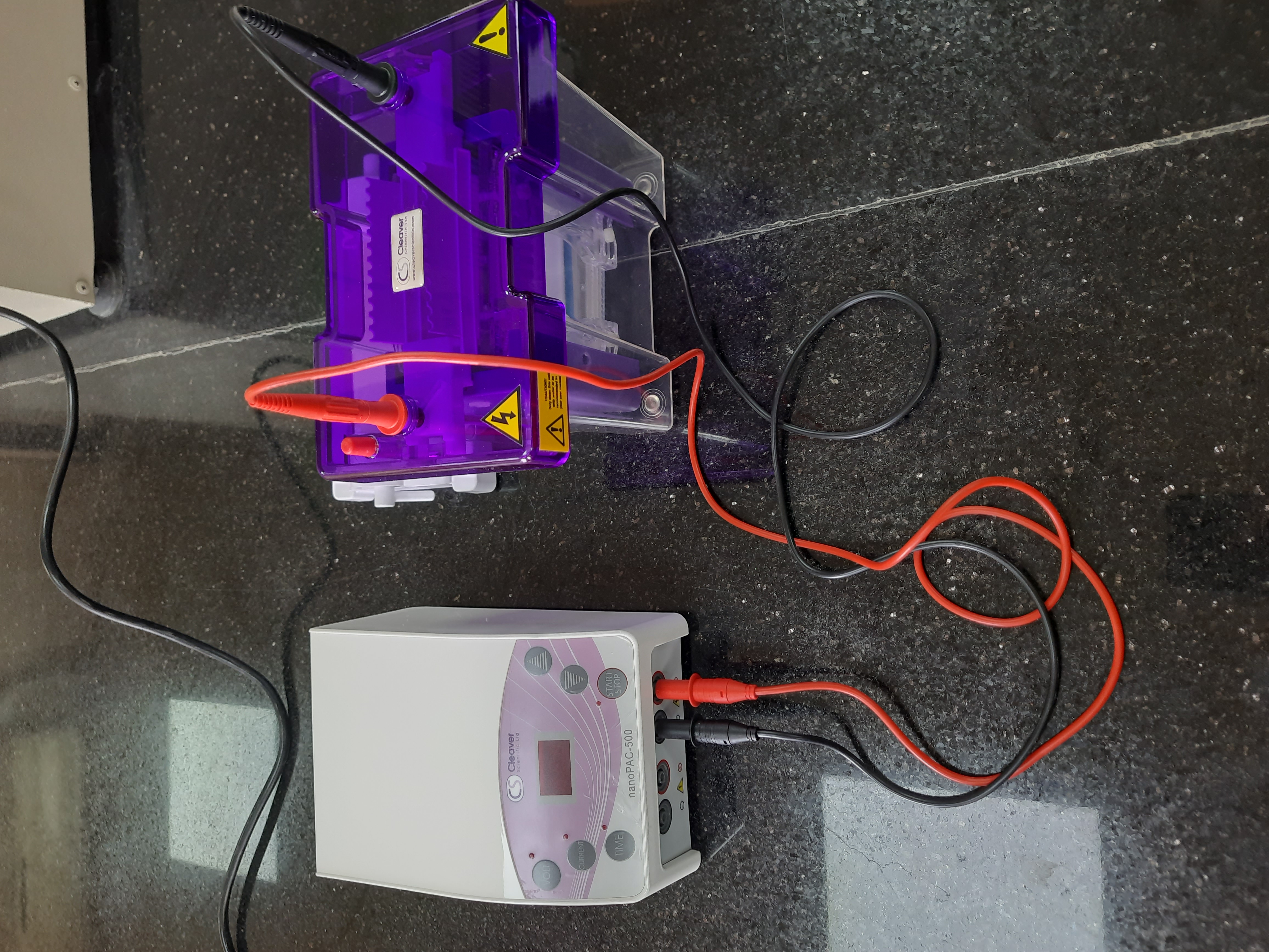 Vertical gel electrophoresis set