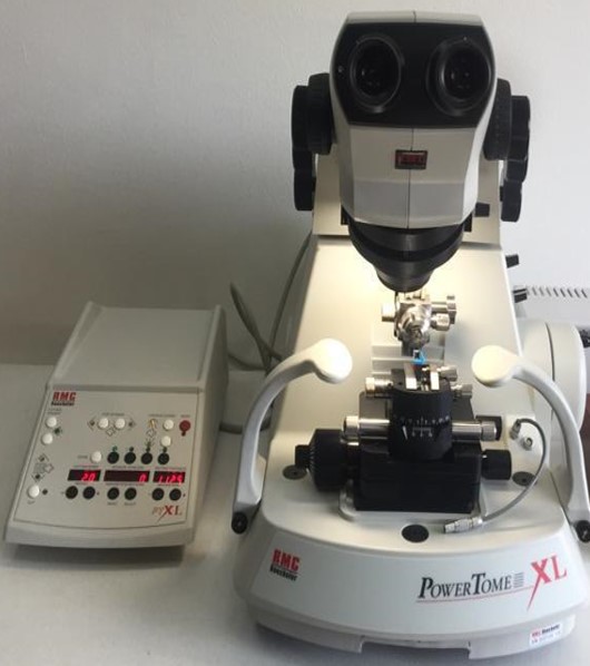 Ultramicrotome