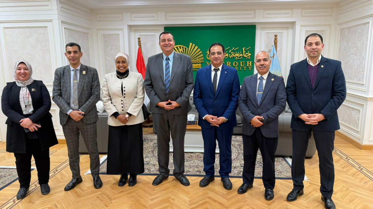 In a Step to Enhance Joint Cooperation: A High-Level Delegation from the Supreme Council of Universities Visits Matrouh University to Discuss Lab Development, Human Resources, and Digital Transformation